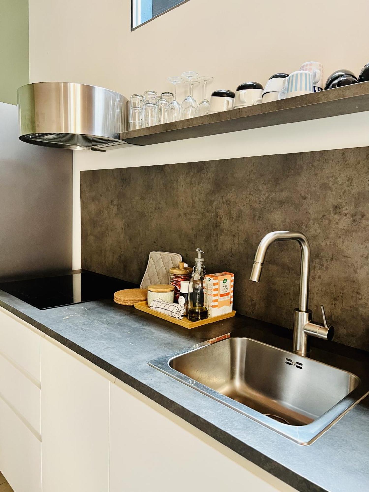Appartement Bilocale Su Corte Milanese Milaan